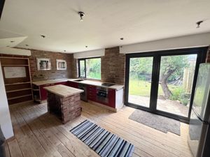 Photo 16- click for photo gallery